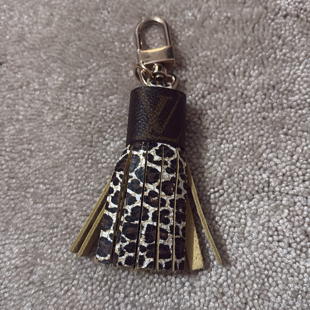 LV Leopard Print Tassel Keychain